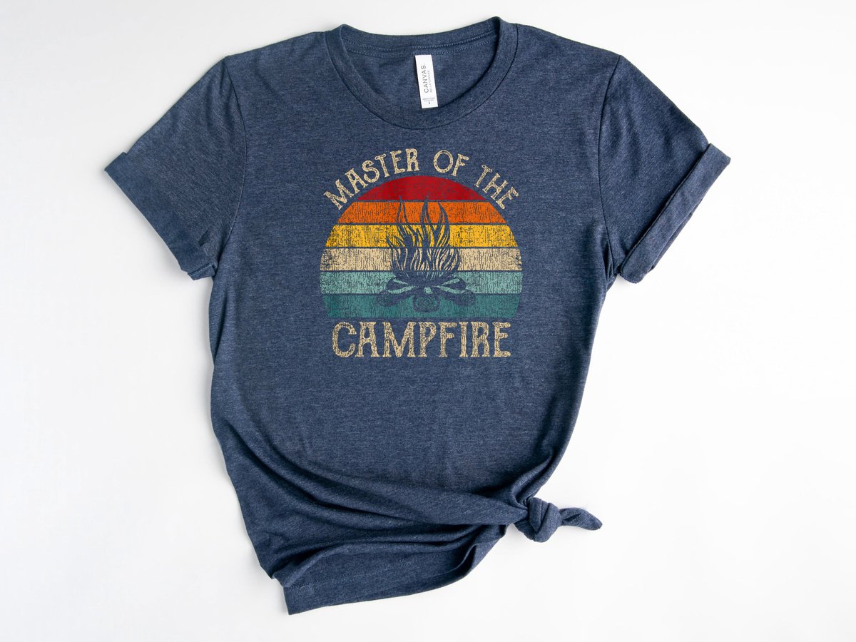 Lykke Master of The Campfire T-Shirt | Natuurliefhebber | Camping Kleding | Zomervakantie | Katoen | Maat M